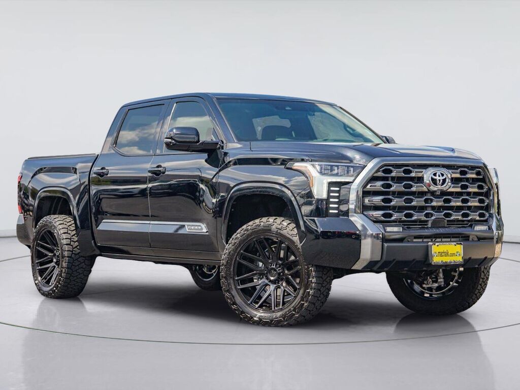 2026 Toyota Tundra Platinum — photo 1 of 2