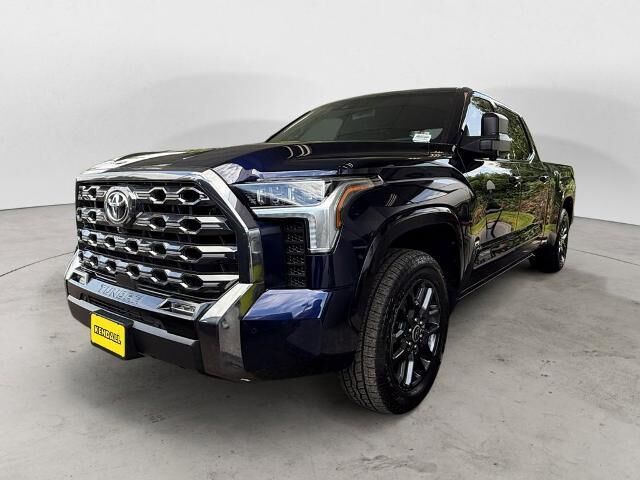 2023 Toyota Tundra Platinum — photo 1 of 20