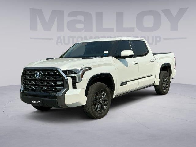 2024 Toyota Tundra Platinum HV