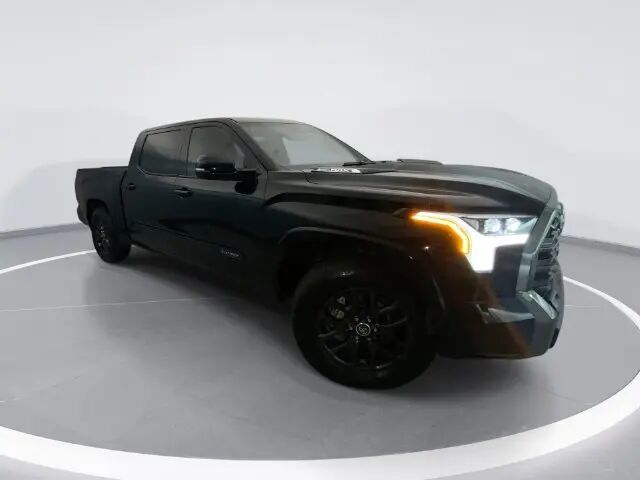 2023 Toyota Tundra Platinum HV