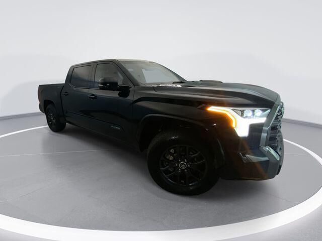 2023 Toyota Tundra Platinum HV