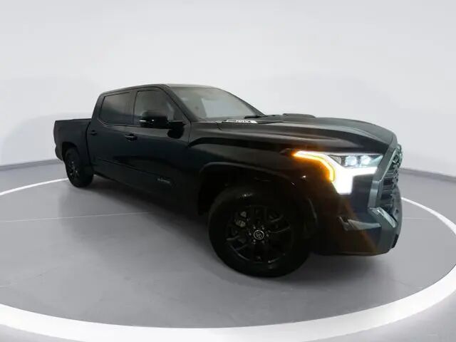 2023 Toyota Tundra Platinum HV