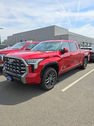 2023 Toyota Tundra Platinum HV