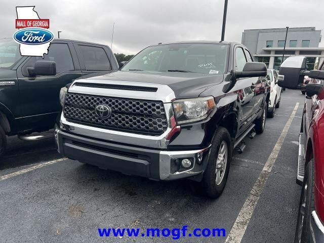 2018 Toyota Tundra SR5 — photo 1 of 3