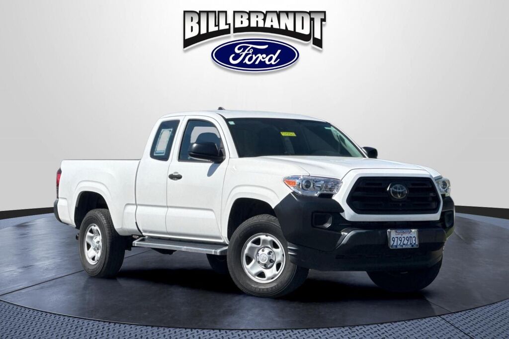2018 Toyota Tacoma SR — photo 1 of 26