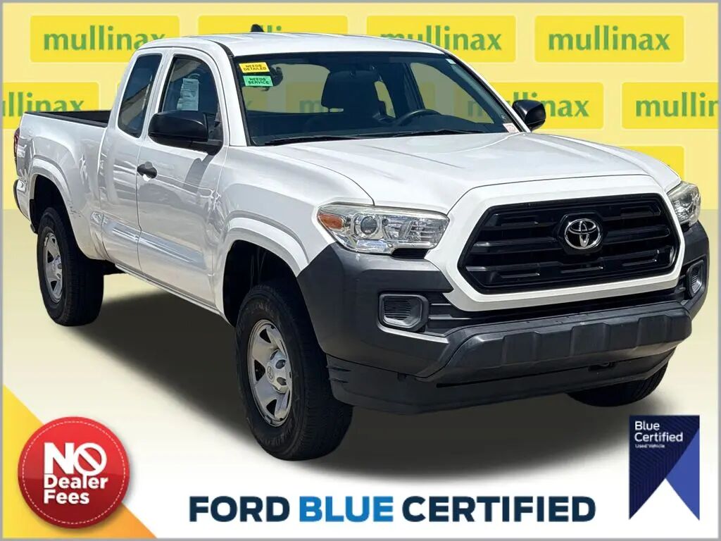 2017 Toyota Tacoma SR — photo 1 of 19