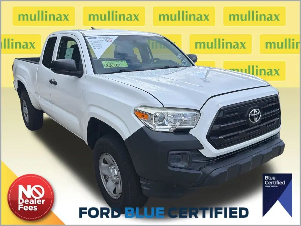 2017 Toyota Tacoma SR — photo 1 of 13