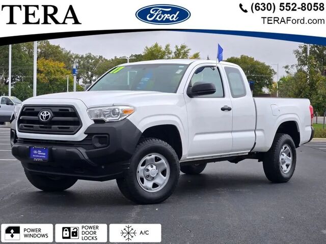 2017 Toyota Tacoma SR