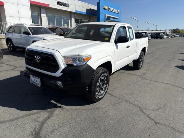2017 Toyota Tacoma SR