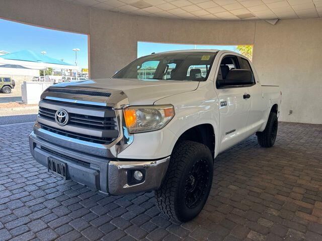 2014 Toyota Tundra SR5