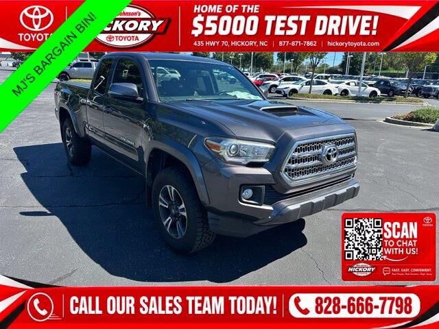 2016 Toyota Tacoma TRD Sport — photo 1 of 13