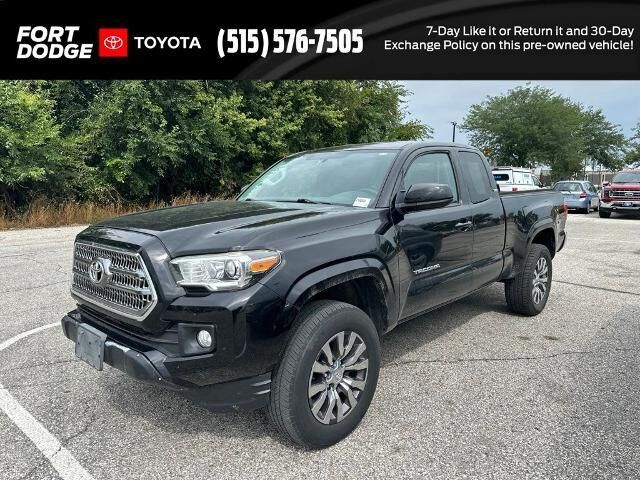 2017 Toyota Tacoma SR5 — photo 1 of 26