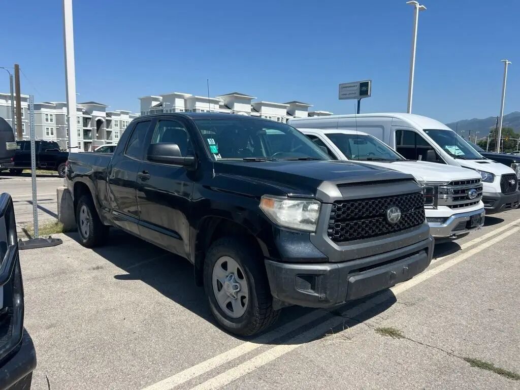 2019 Toyota Tundra SR5 — photo 1 of 68