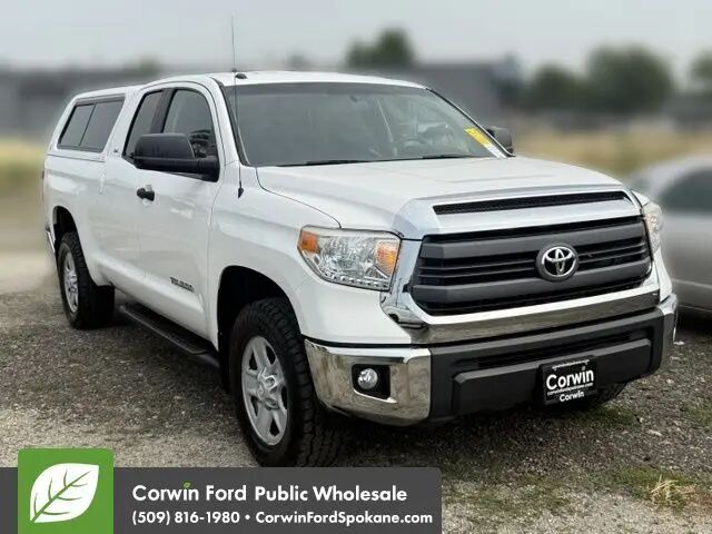 2015 Toyota Tundra SR5 — photo 1 of 14
