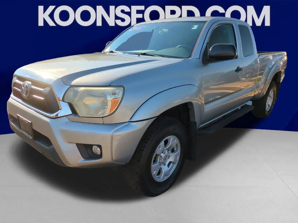 2015 Toyota Tacoma V6 — photo 1 of 13