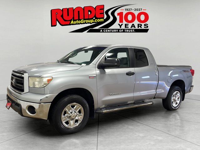 2011 Toyota Tundra 4WD Truck Grade 5.7L V8 w/FFV (A6)