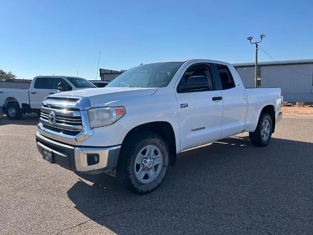 2017 Toyota Tundra SR5