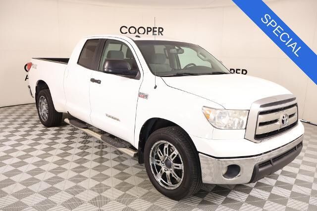 2013 Toyota Tundra Grade — photo 1 of 13