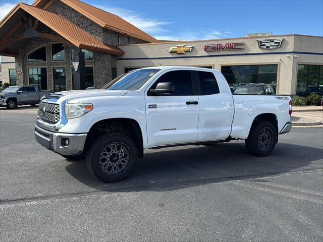 2014 Toyota Tundra SR5