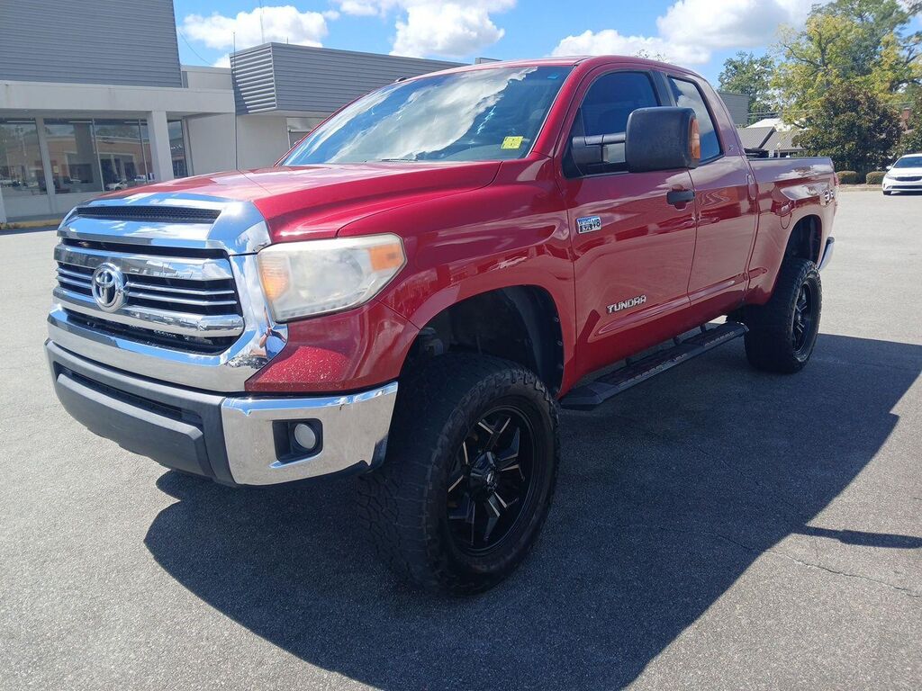 2016 Toyota Tundra SR5 — photo 1 of 1