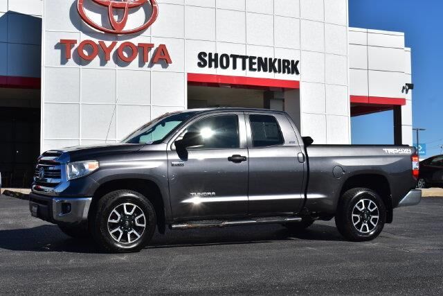 2017 Toyota Tundra SR5