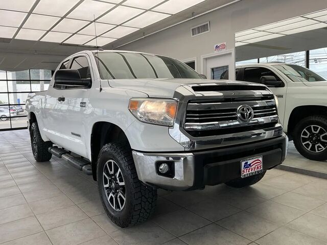 2017 Toyota Tundra SR5
