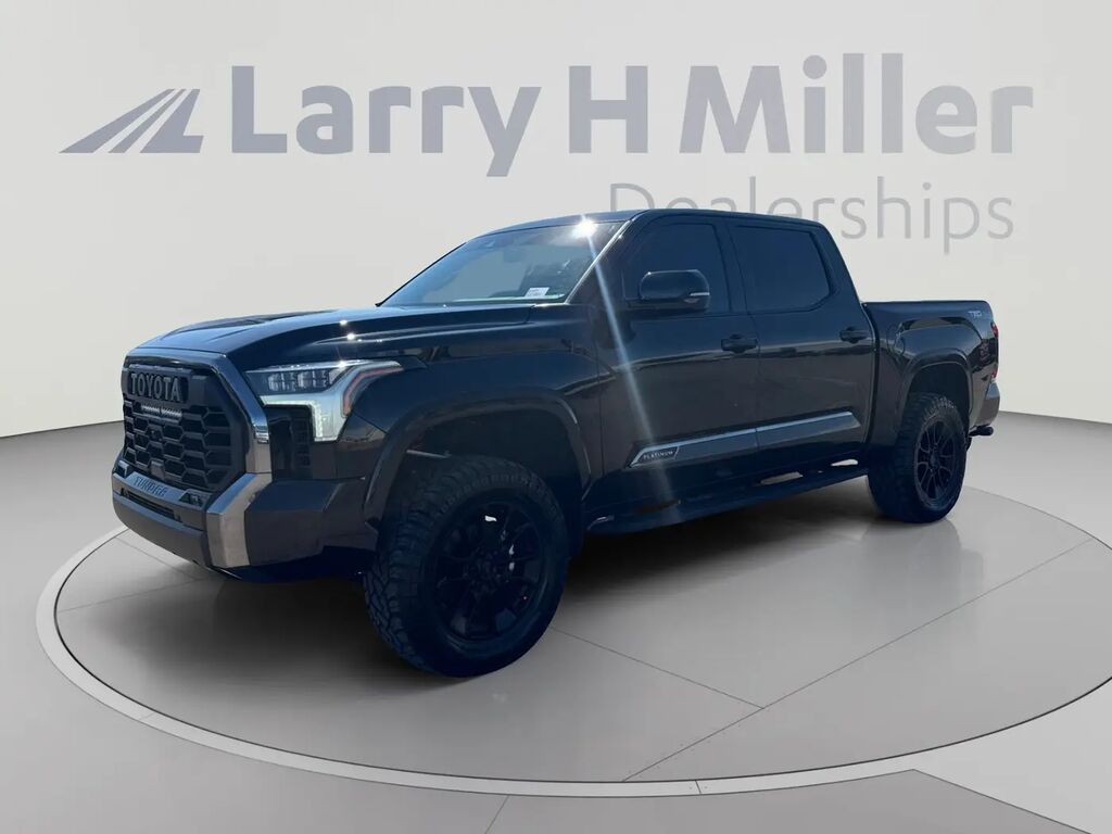 2026 Toyota Tundra SR5 — photo 1 of 13