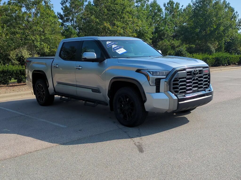2025 Toyota Tundra Platinum — photo 1 of 13