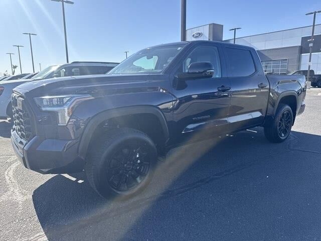 2024 Toyota Tundra Platinum — photo 1 of 13