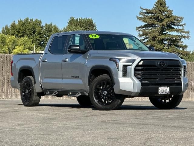 2024 Toyota Tundra Platinum