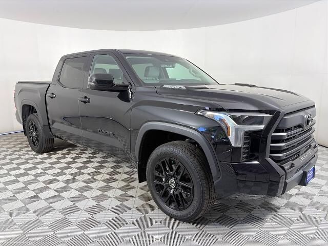 2024 Toyota Tundra Platinum HV