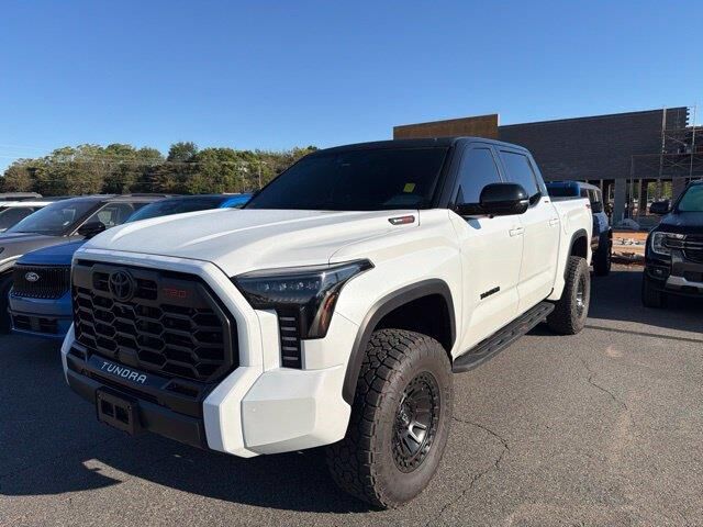 2026 Toyota Tundra Platinum HV
