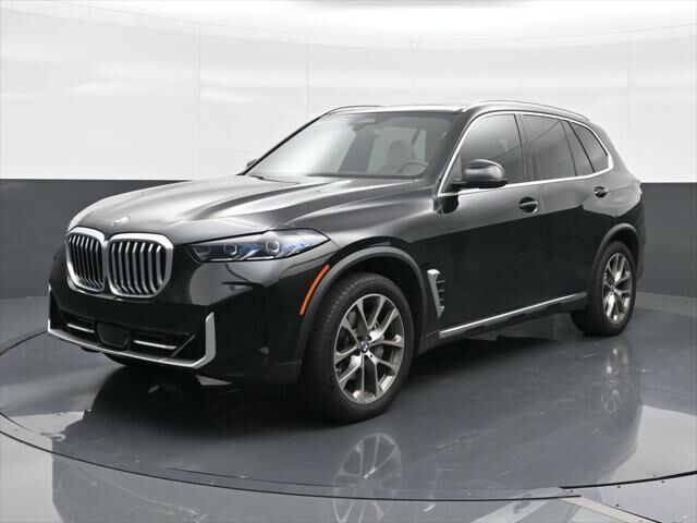 2025 BMW X5 sDrive40i — photo 1 of 7