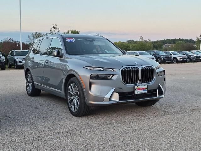 2025 BMW X7 xDrive40i