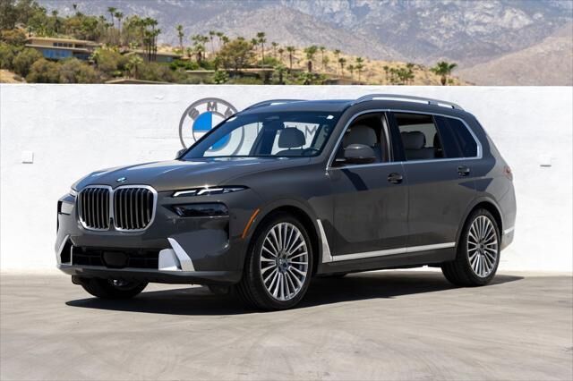 2024 BMW X7 xDrive40i — photo 1 of 26