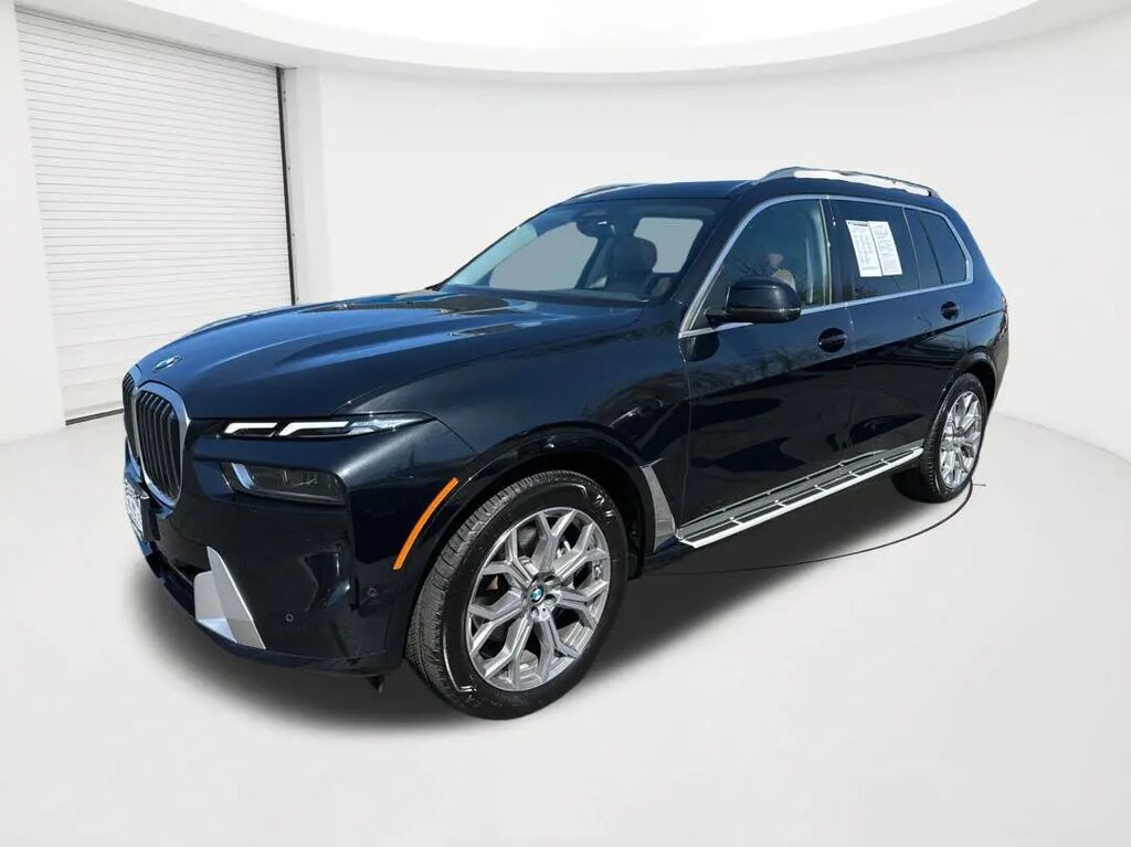 2026 BMW X7 xDrive40i — photo 1 of 13