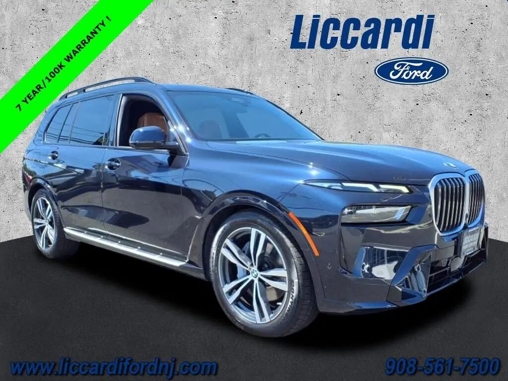 2023 BMW X7 xDrive40i — photo 1 of 14