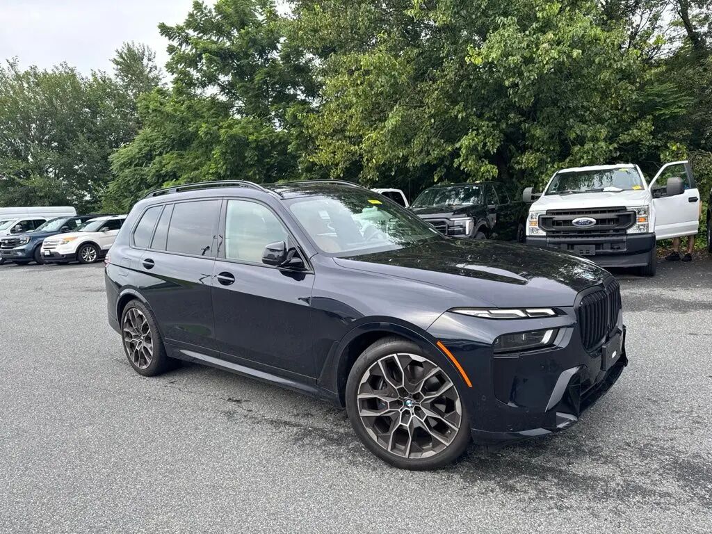 2024 BMW X7 xDrive40i — photo 1 of 15