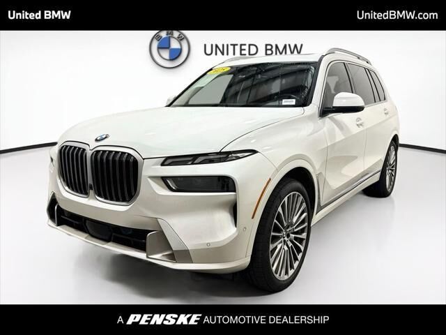 2025 BMW X7 xDrive40i — photo 1 of 13