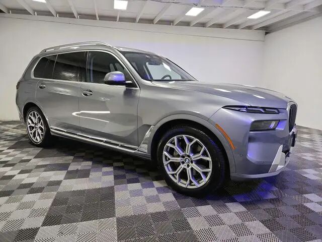 2026 BMW X7 xDrive40i — photo 1 of 13