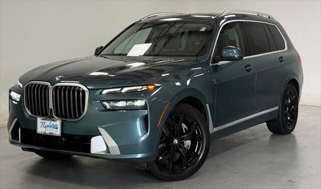 2024 BMW X7 xDrive40i — photo 1 of 13