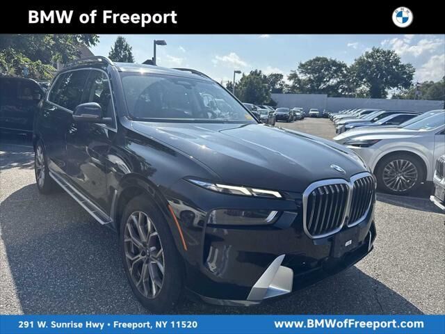 2024 BMW X7 xDrive40i — photo 1 of 8