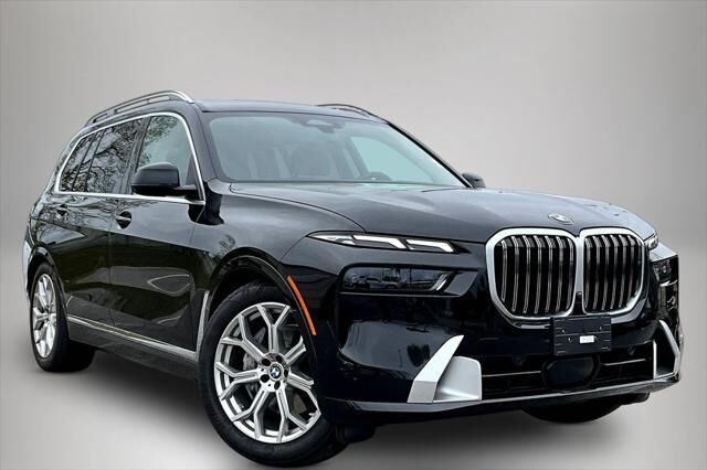 2023 BMW X7 xDrive40i — photo 1 of 13