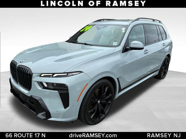 2024 BMW X7 xDrive40i — photo 1 of 12