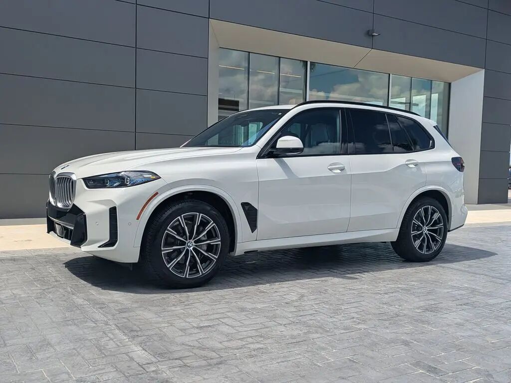 2025 BMW X5 xDrive40i — photo 1 of 13