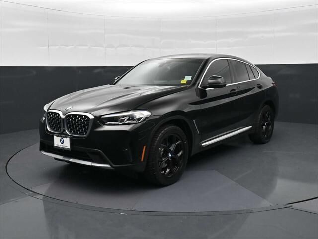 2022 BMW X4 xDrive30i — photo 1 of 31