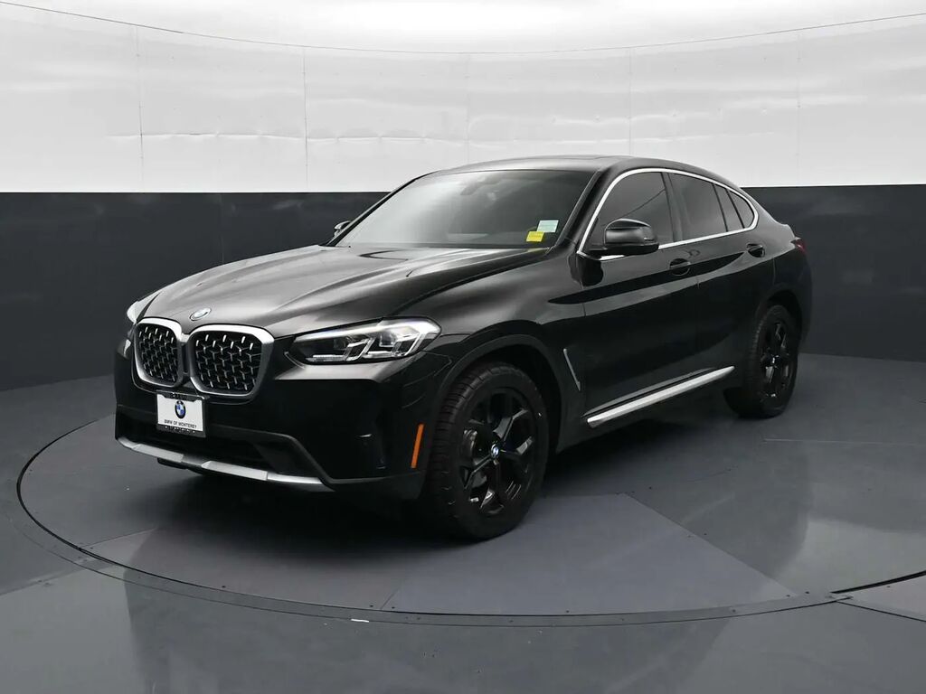 2022 BMW X4 xDrive30i — photo 1 of 13