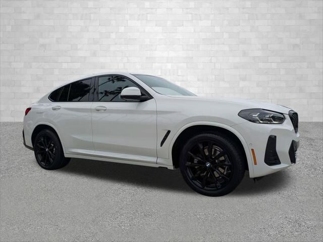2025 BMW X4 xDrive30i