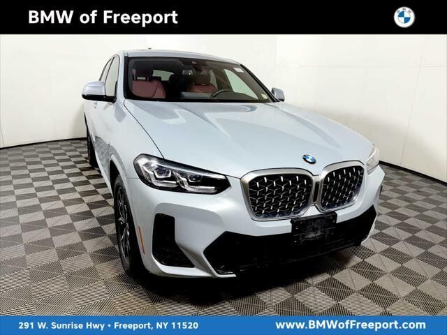 2025 BMW X4 xDrive30i