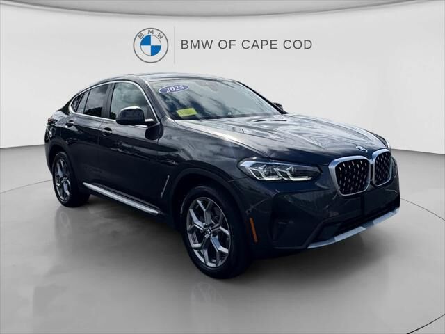 2025 BMW X4 xDrive30i